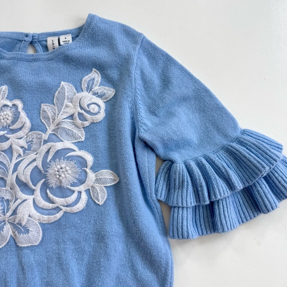 Janie and Jack Blue Floral Detail Girls Ruffle Sleeve Sweater Size 8 READ - Picture 4 of 11